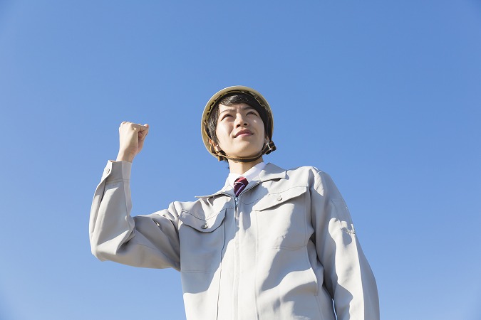 安心・安全・的確なプロの伐採技術